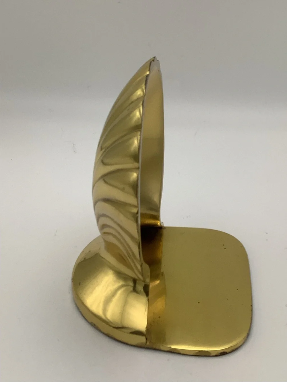Brass Shell Bookend - Picture 4 of 5